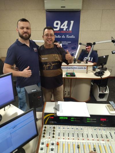  Campo Abeto FM comemorou com os ouvintes, 33 anos com programaÃ§Ã£o especial